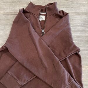 Brown quarterzip